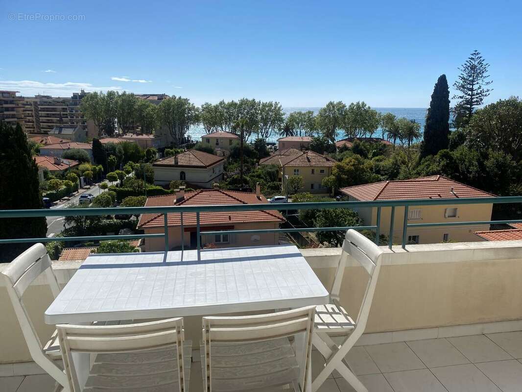 Appartement à MENTON