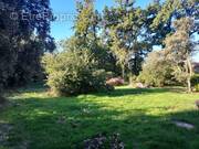 Terrain à CAMPS-LA-SOURCE