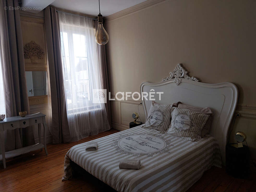 Maison à AUXI-LE-CHATEAU