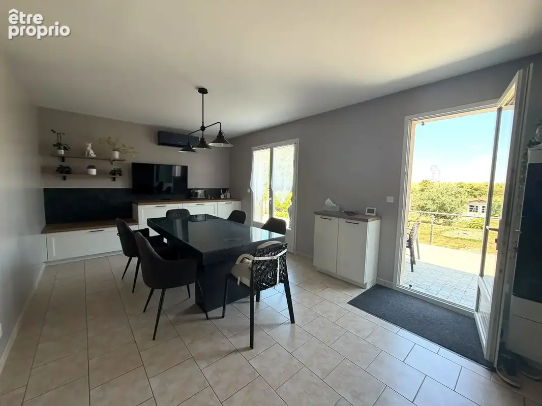 Maison familiale 3 chambres avec double garage   Condé (36100) - photo 4