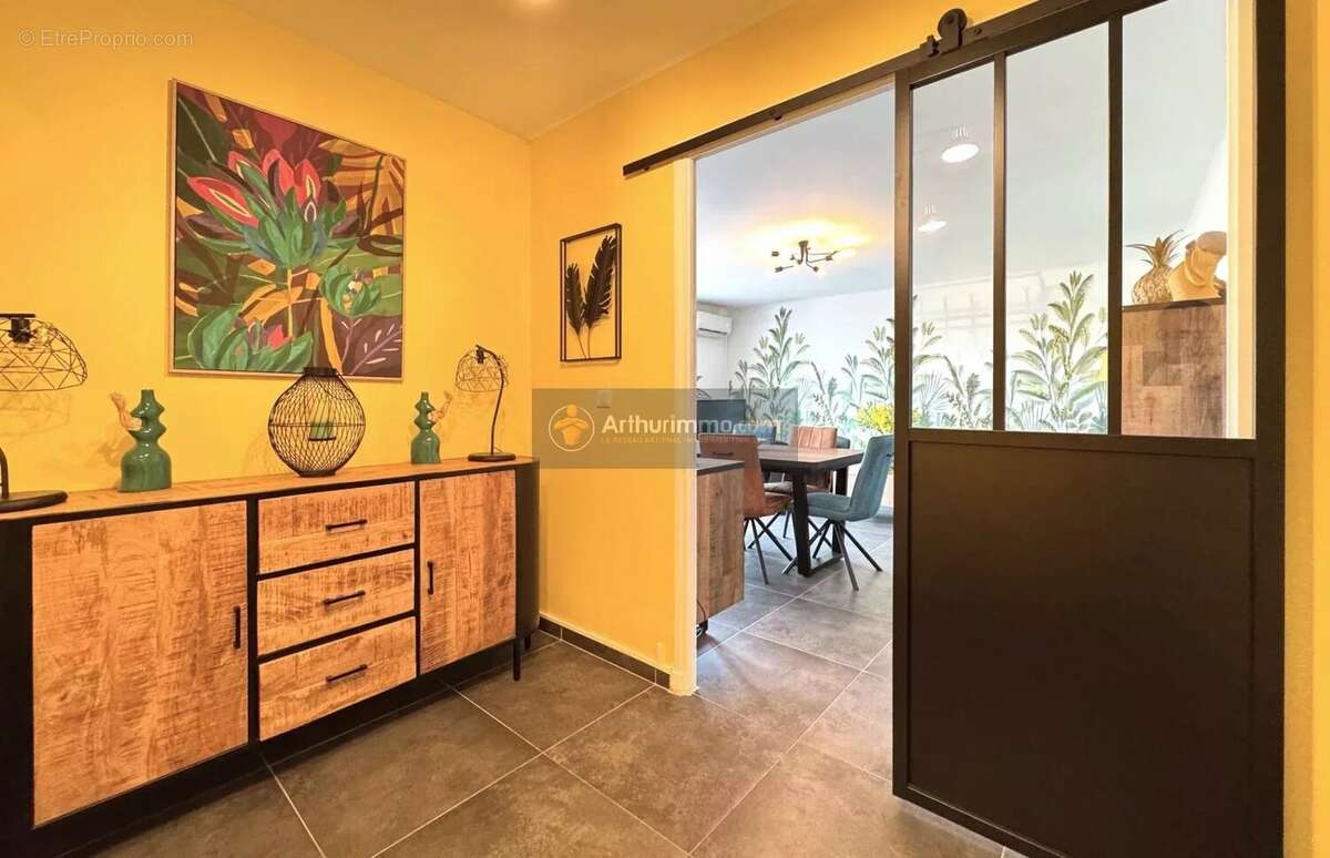 Appartement à FREJUS