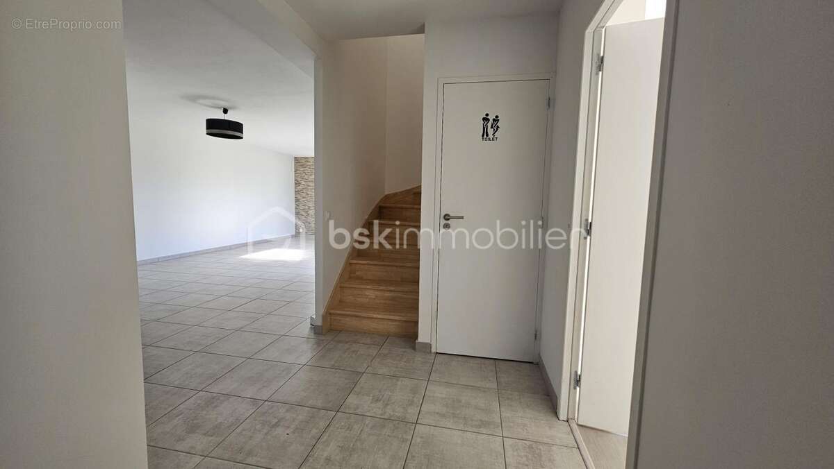Maison à SAINT-URBAIN
