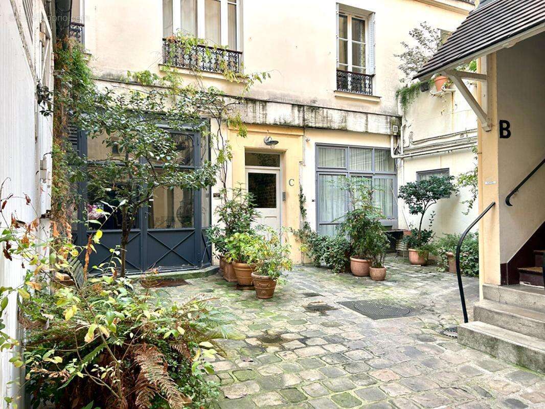 Appartement à PARIS-5E