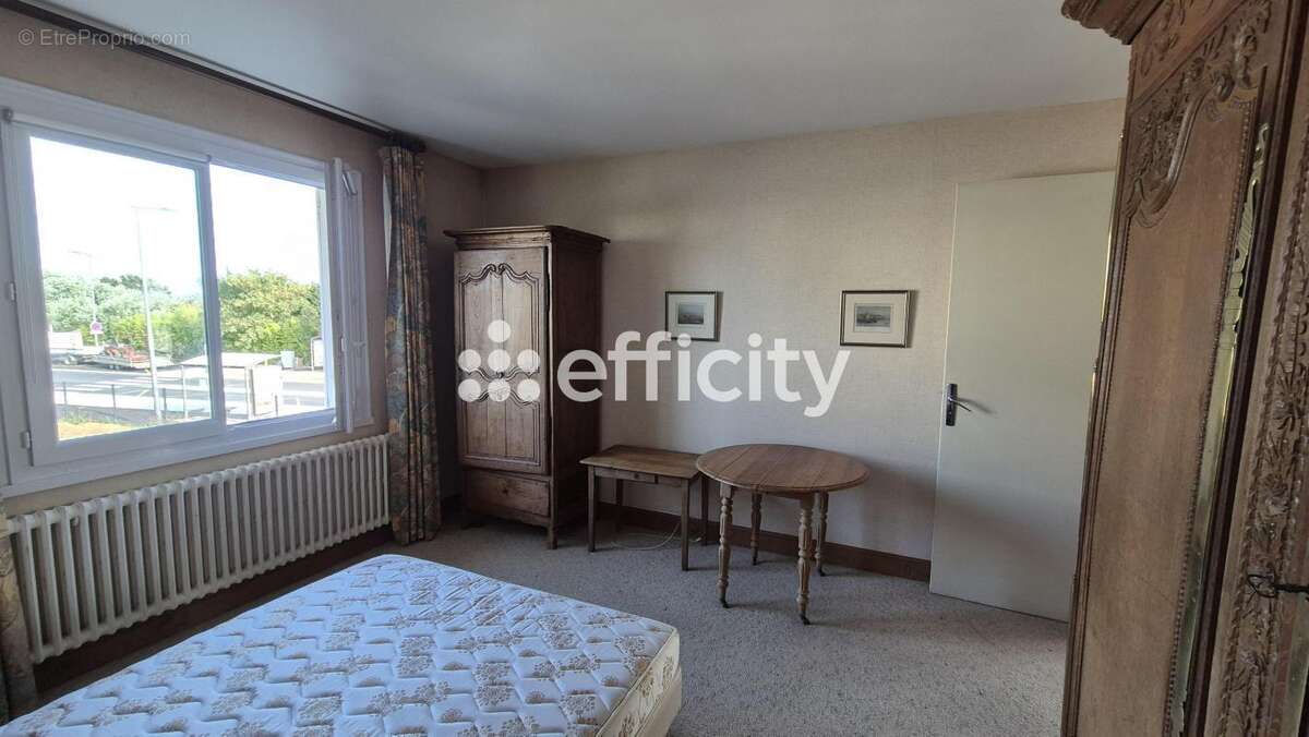 Maison 230 m² à Saint-Come-De-Fresne  - photo 34