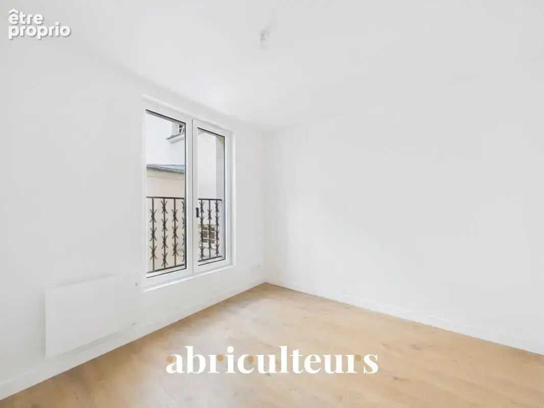 Charmant Appartement T2 rénové avec prestations de qualité dans le 18ème arrondissement - photo 12