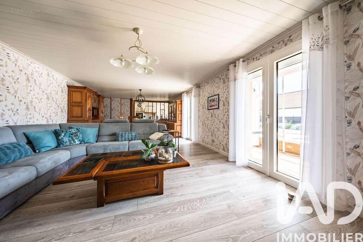 Maison 126 m² à Magny-Sur-Tille  - photo 2