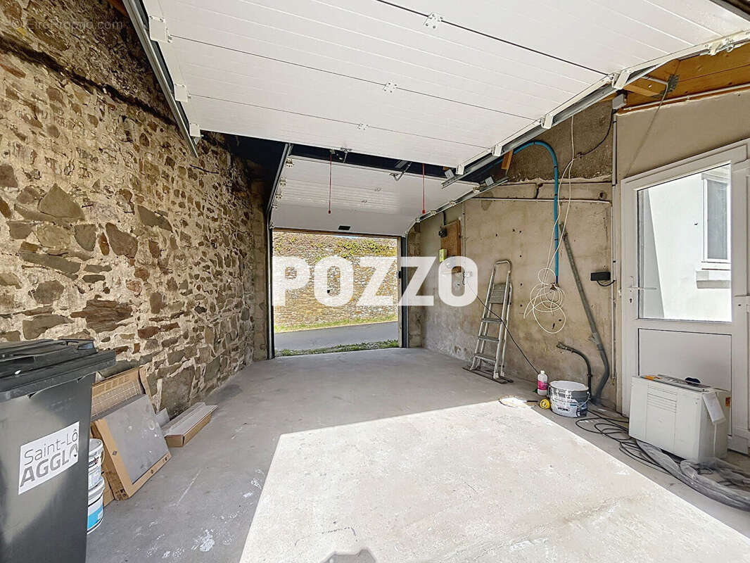 Maison à TESSY-SUR-VIRE