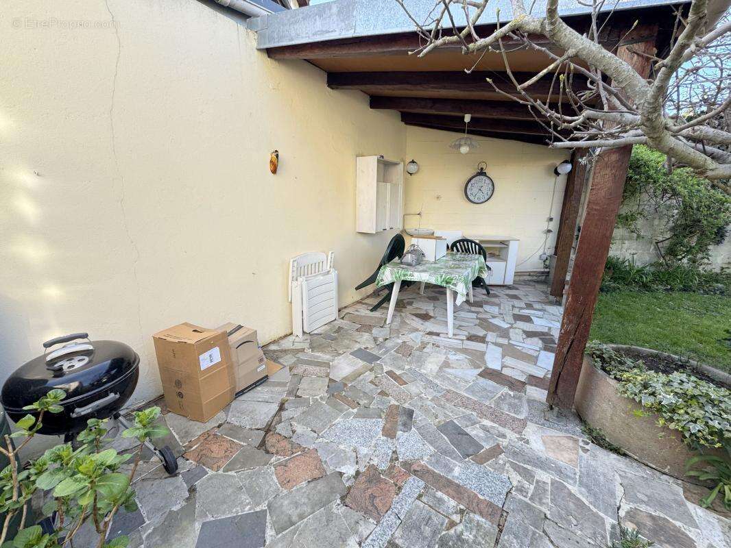 Maison à LE BLANC-MESNIL