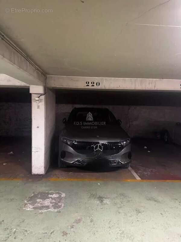 Parking à NICE