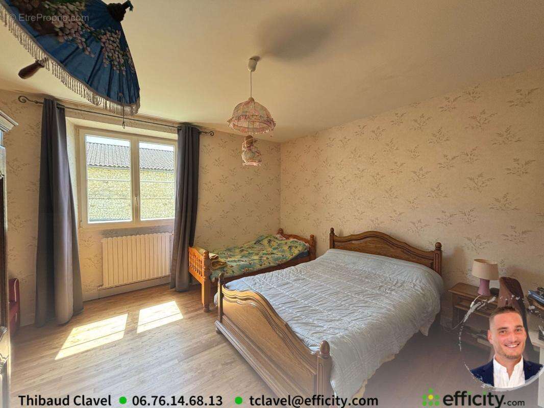 Maison à CHAMPNIERS