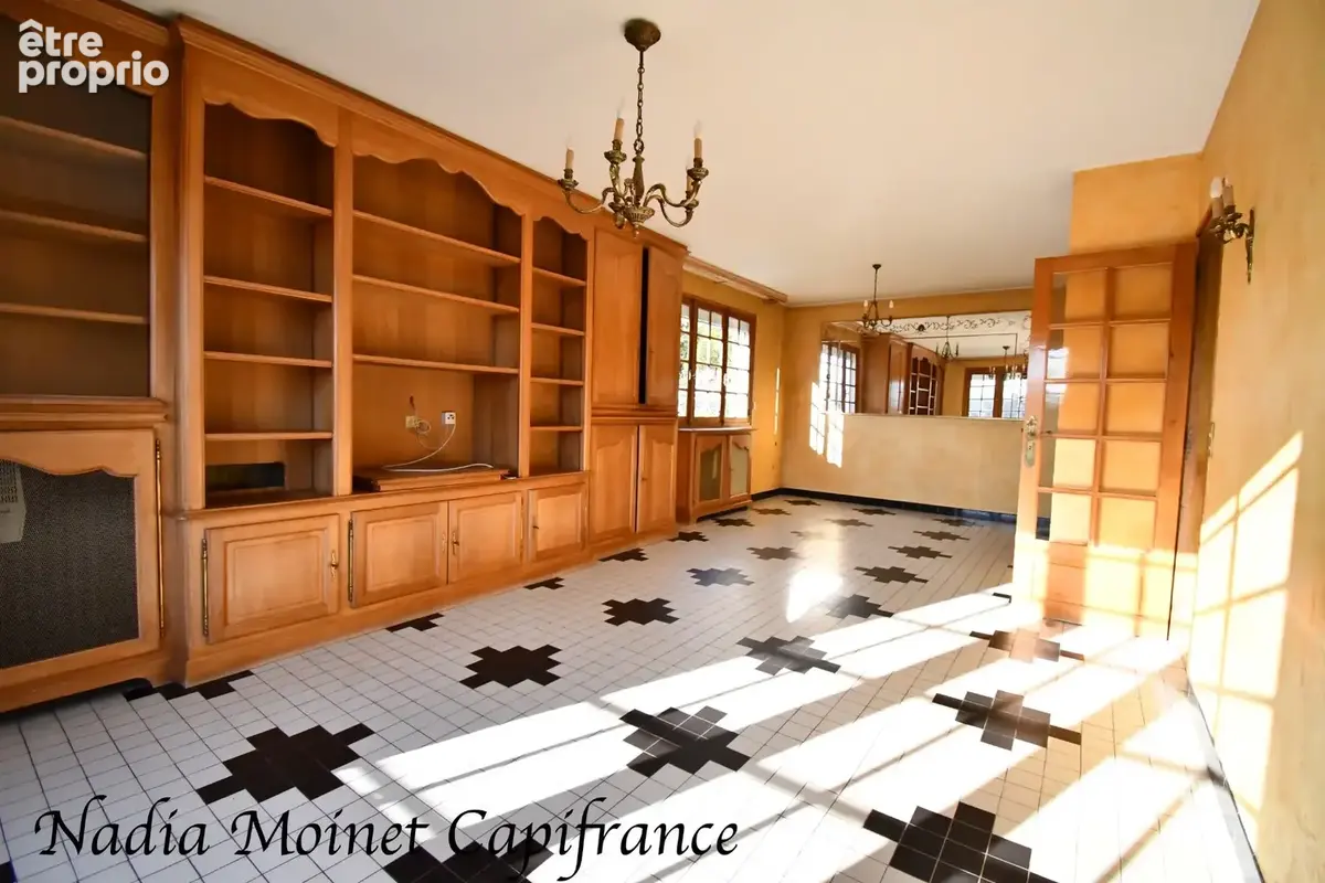 Coulombs- Maison 118 m2- 3 chambres- Sous-sol total et double garage indépendant de 34 m2 - - photo 4