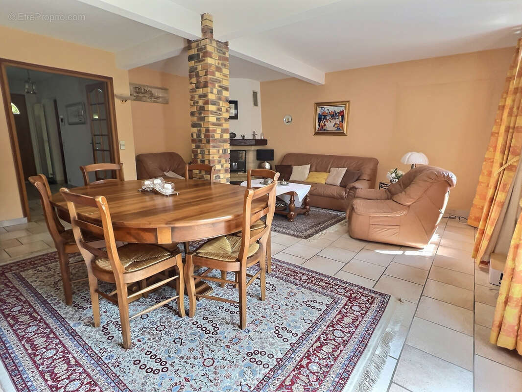 Maison à VIRY-CHATILLON