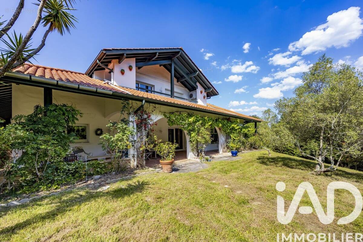 Photo 1 - Maison à URRUGNE