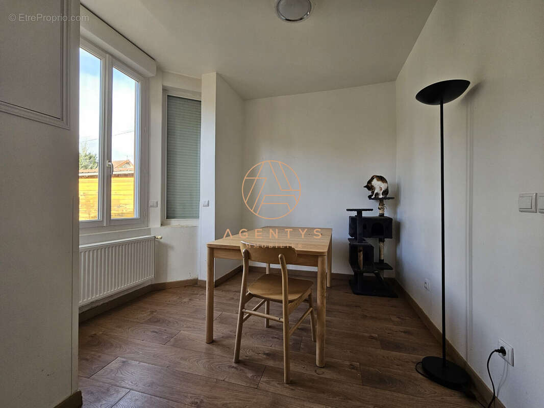 Maison à CHAMPIGNY-SUR-MARNE