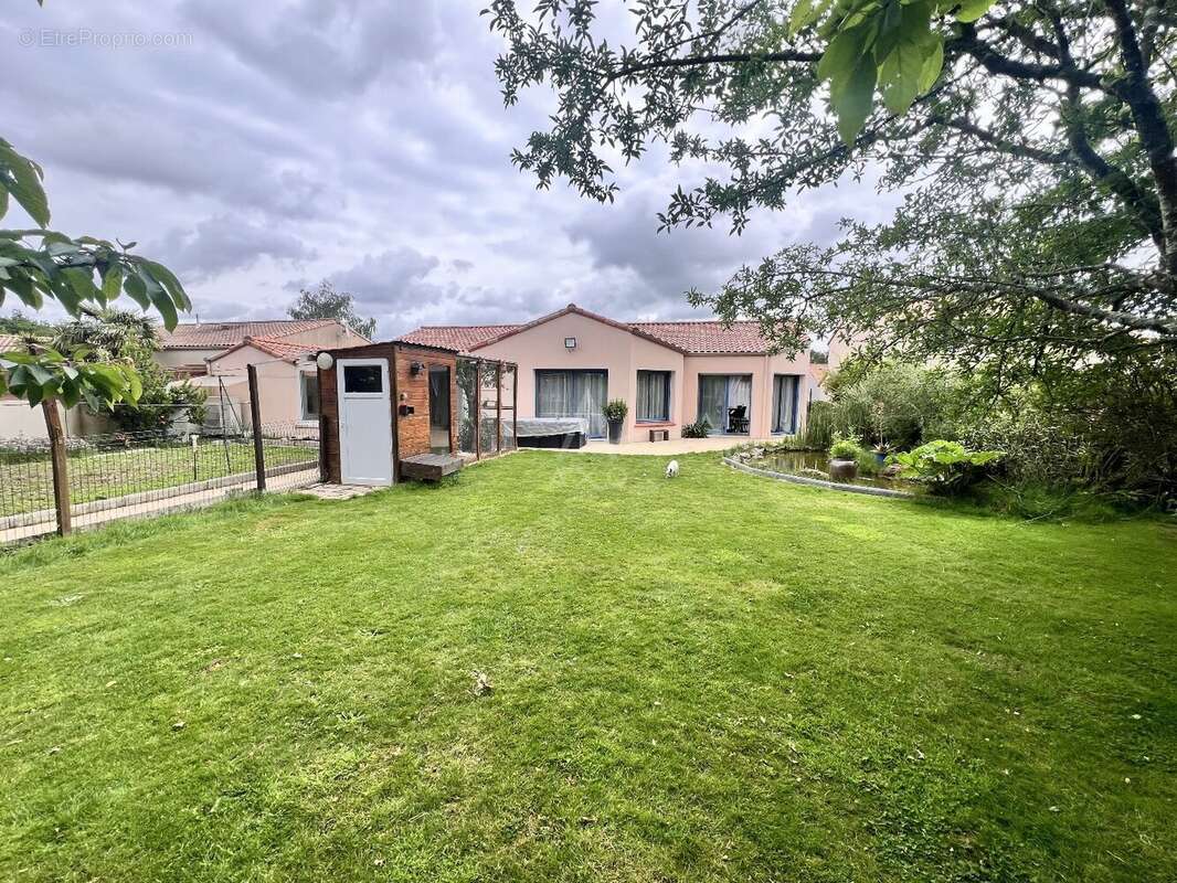 Maison de 130 m²-3 chambres-943 m² de terrain - photo 2