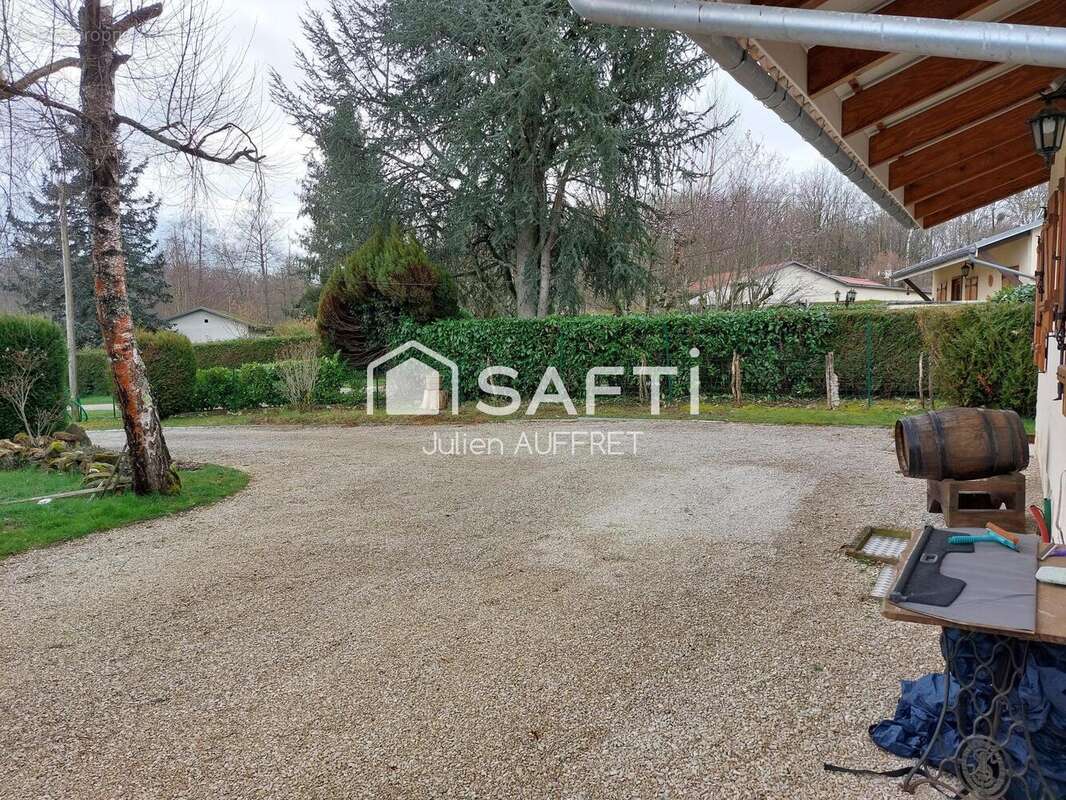 Maison 50 m² à Moutiers-En-Puisaye  - photo 3