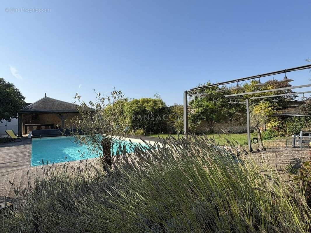 Maison à VERNOU-SUR-BRENNE