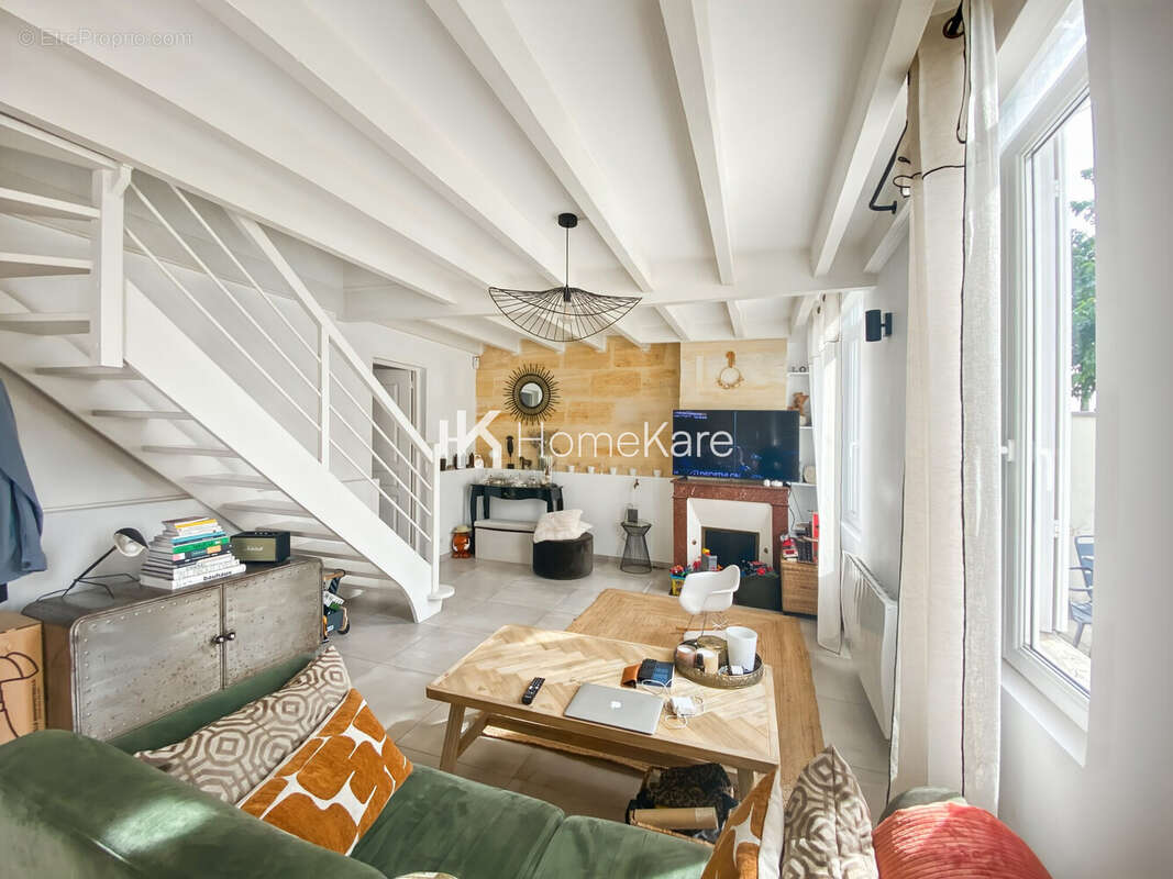 Maison à VILLENAVE-D'ORNON