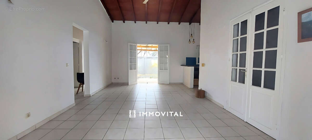 Maison t4 a vendre, centre-ville, le moule - photo 5