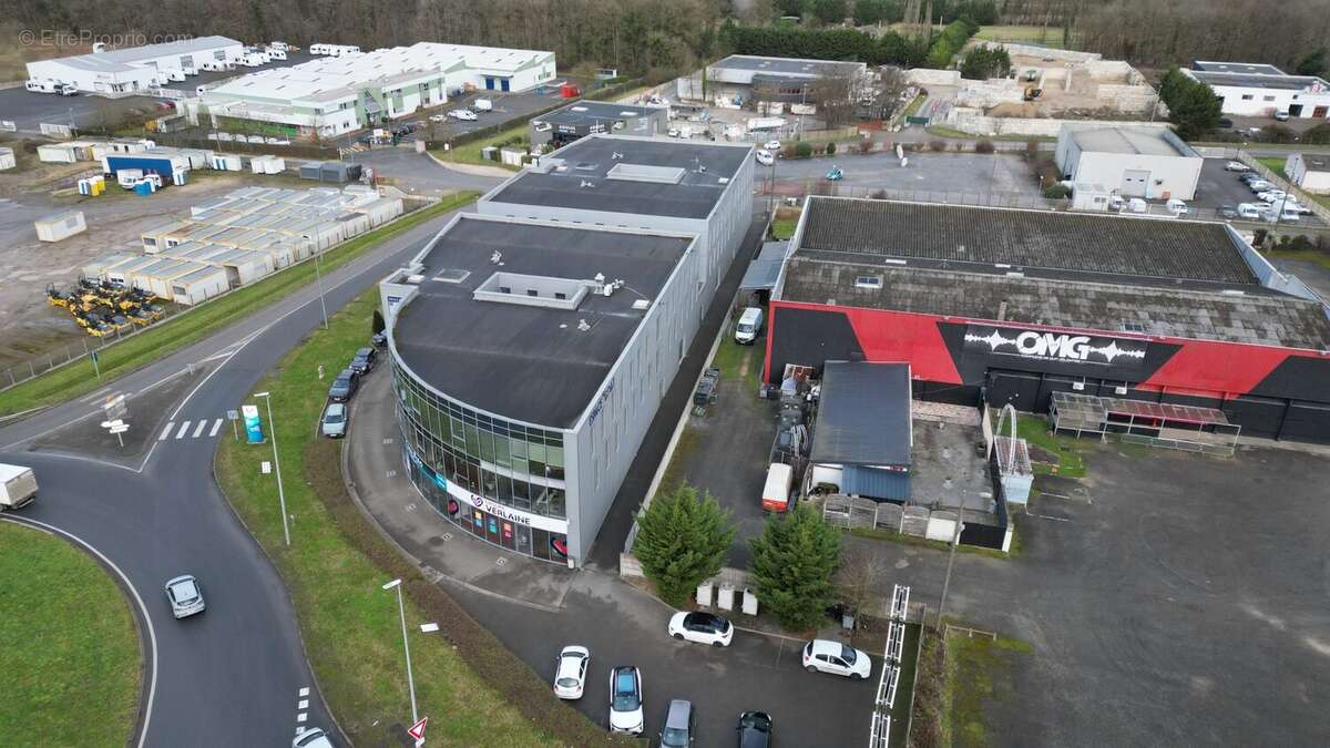 Commerce à NOGENT-LE-PHAYE