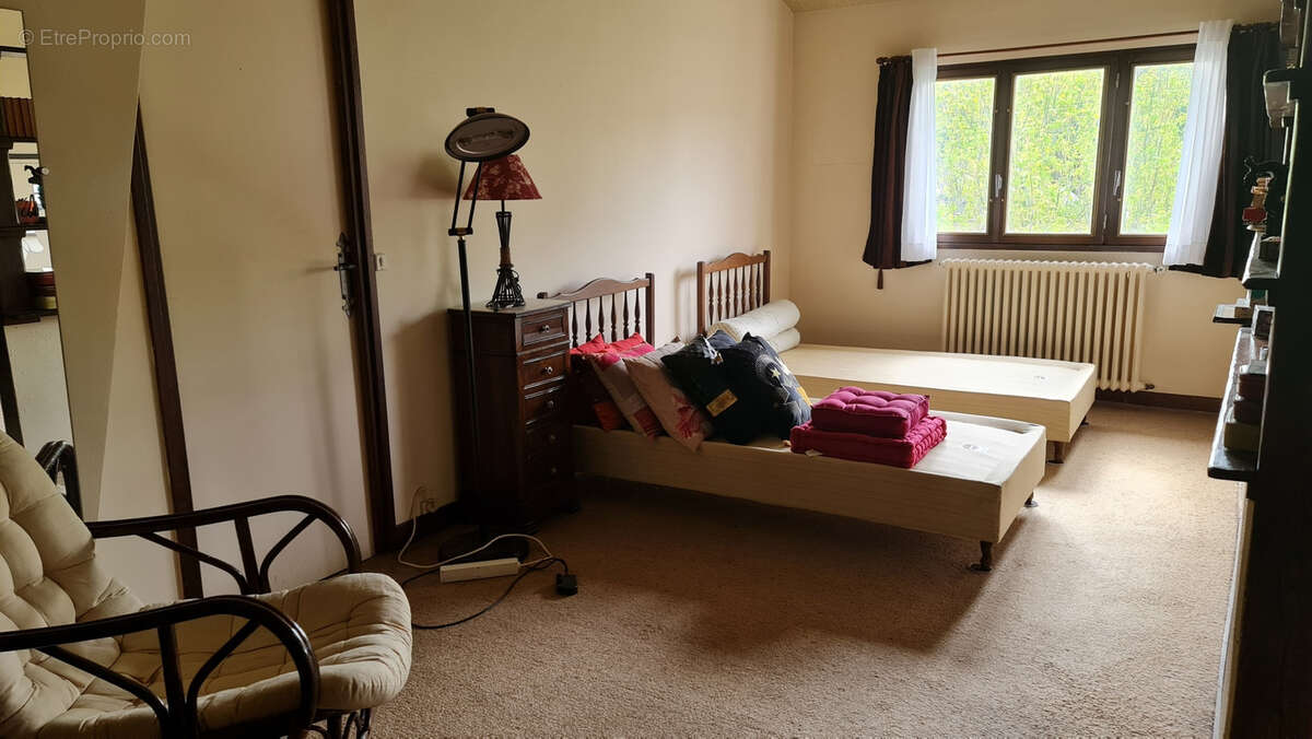 Maison à BURES-SUR-YVETTE