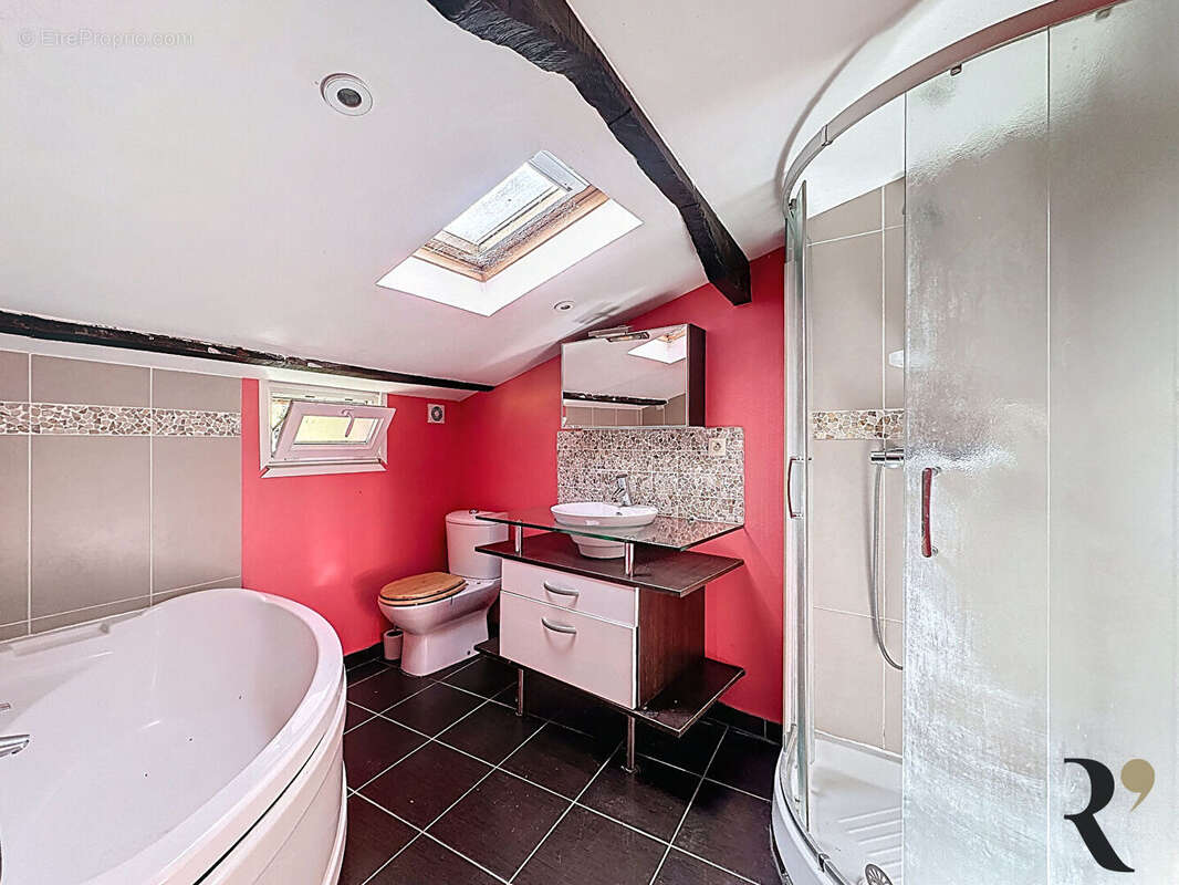 Maison à SAINTE-FOY-D&#039;AIGREFEUILLE