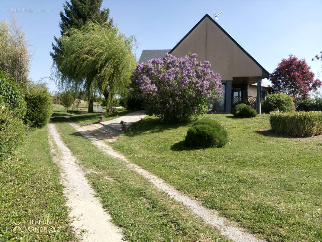 Maison à CALMONT