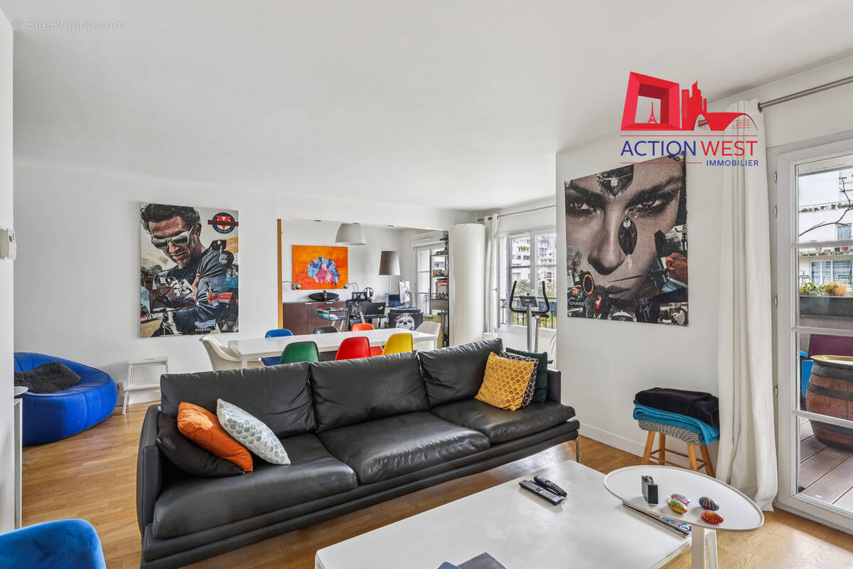 Appartement à COURBEVOIE