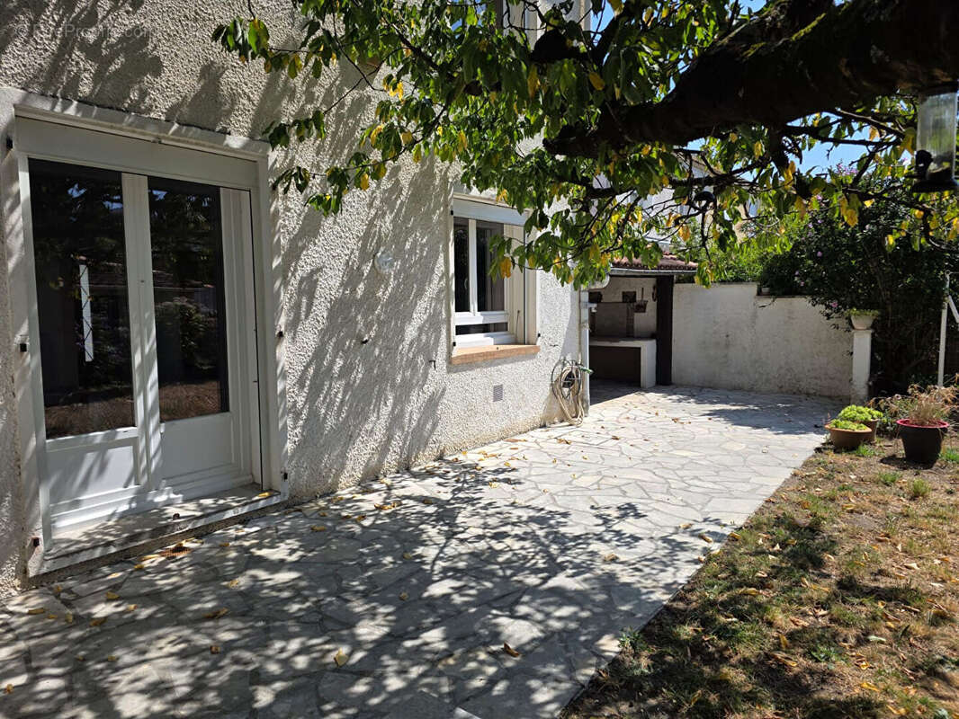 Maison Aussillon 4 pièces 86 m2 - photo 2