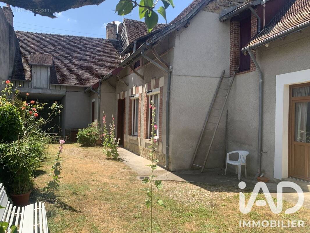 Photo 1 - Maison à LEVROUX