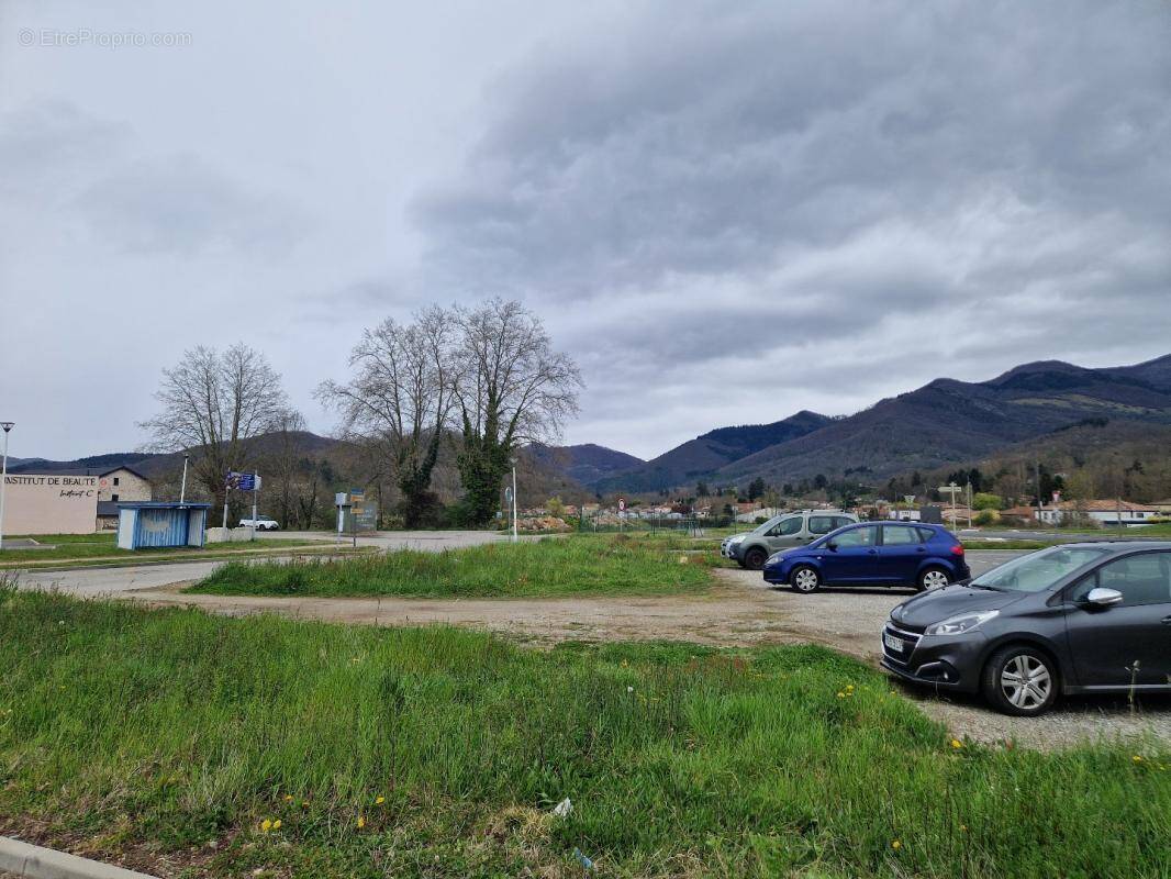 Terrain à SAINT-PAUL-DE-JARRAT