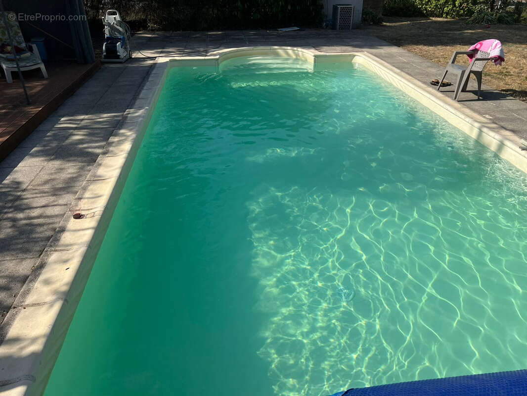 Maison à CHERVES-CHATELARS