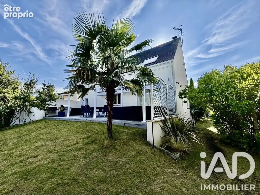 Photo 1 - Maison à SAINTE-GENEVIEVE-DES-BOIS