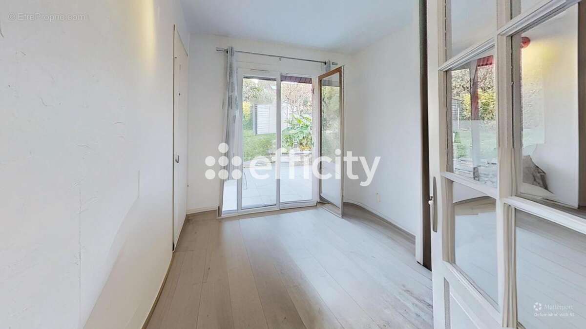 Maison à VILLE-LA-GRAND