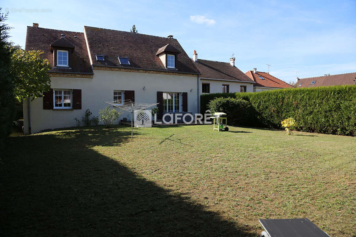 Maison à CONFLANS-SAINTE-HONORINE