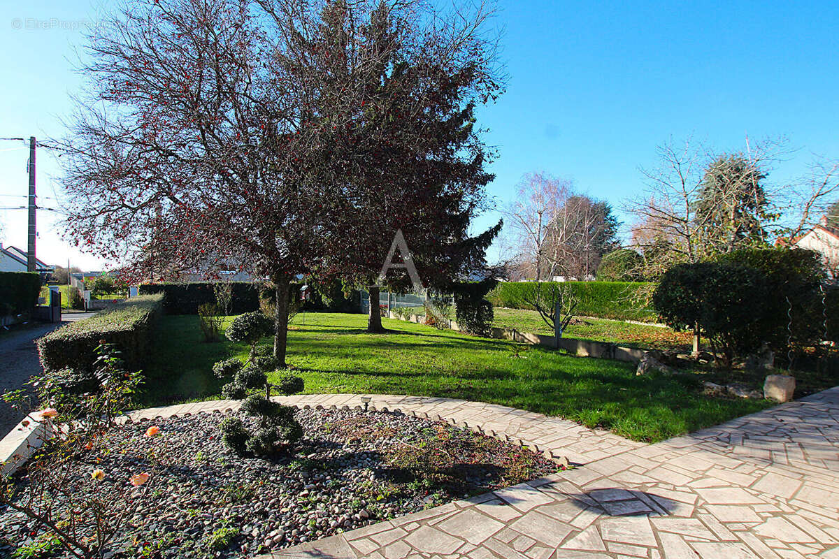 Maison à HUISSEAU-SUR-COSSON