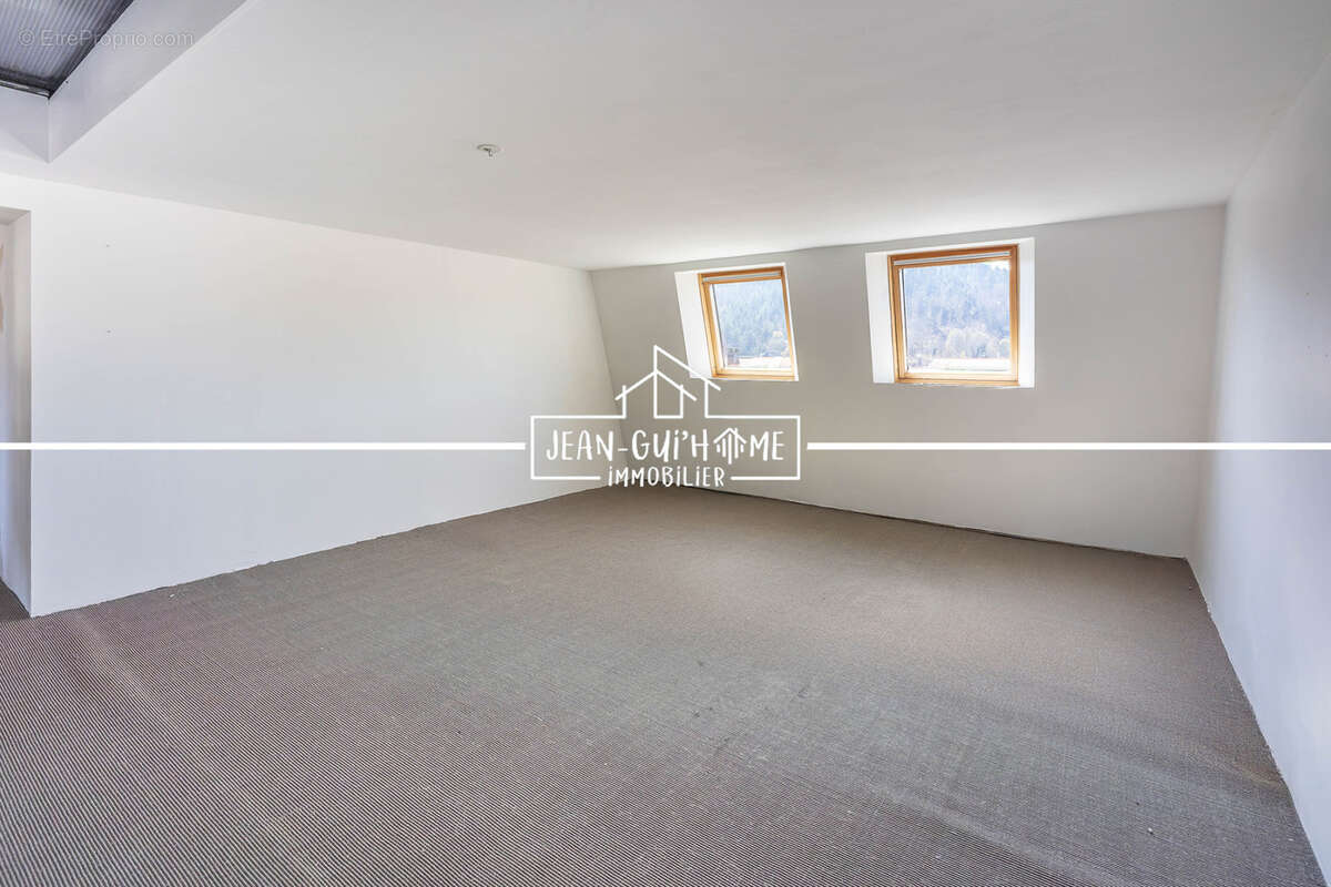 Maison à REMIREMONT