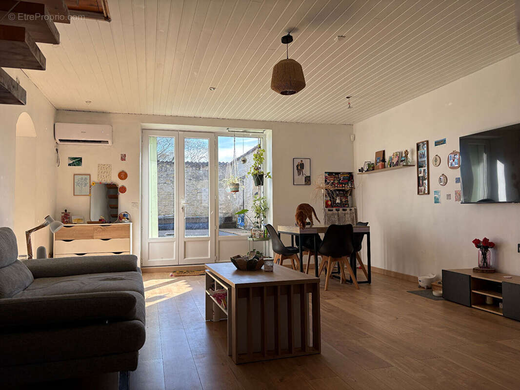 Maison à SAINT-GEORGES-DU-BOIS