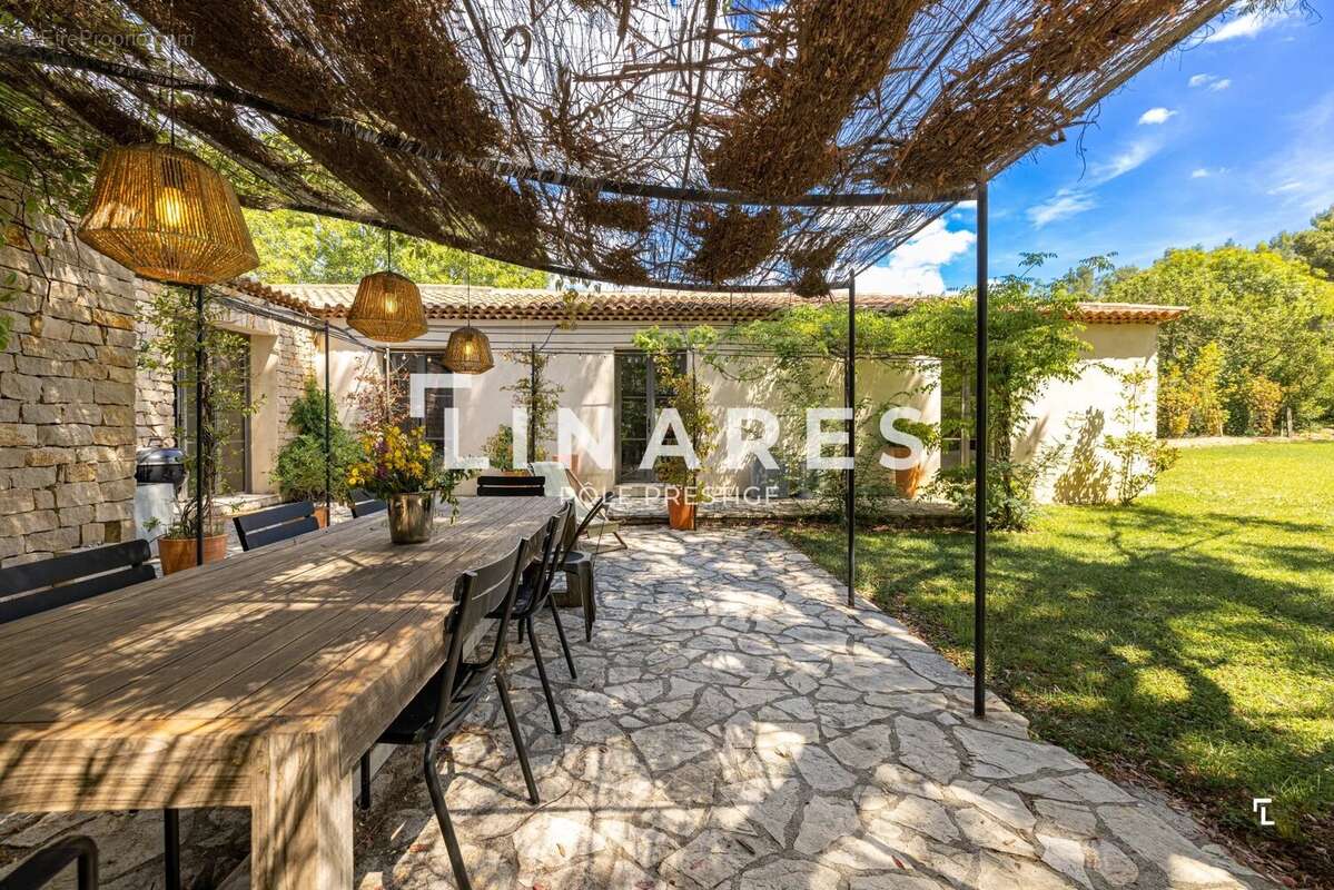LA VICTOIRE - Maison de charme de 137m2 avec piscine - 13126 Vauvenargues/proche Aix en Provence - photo 5