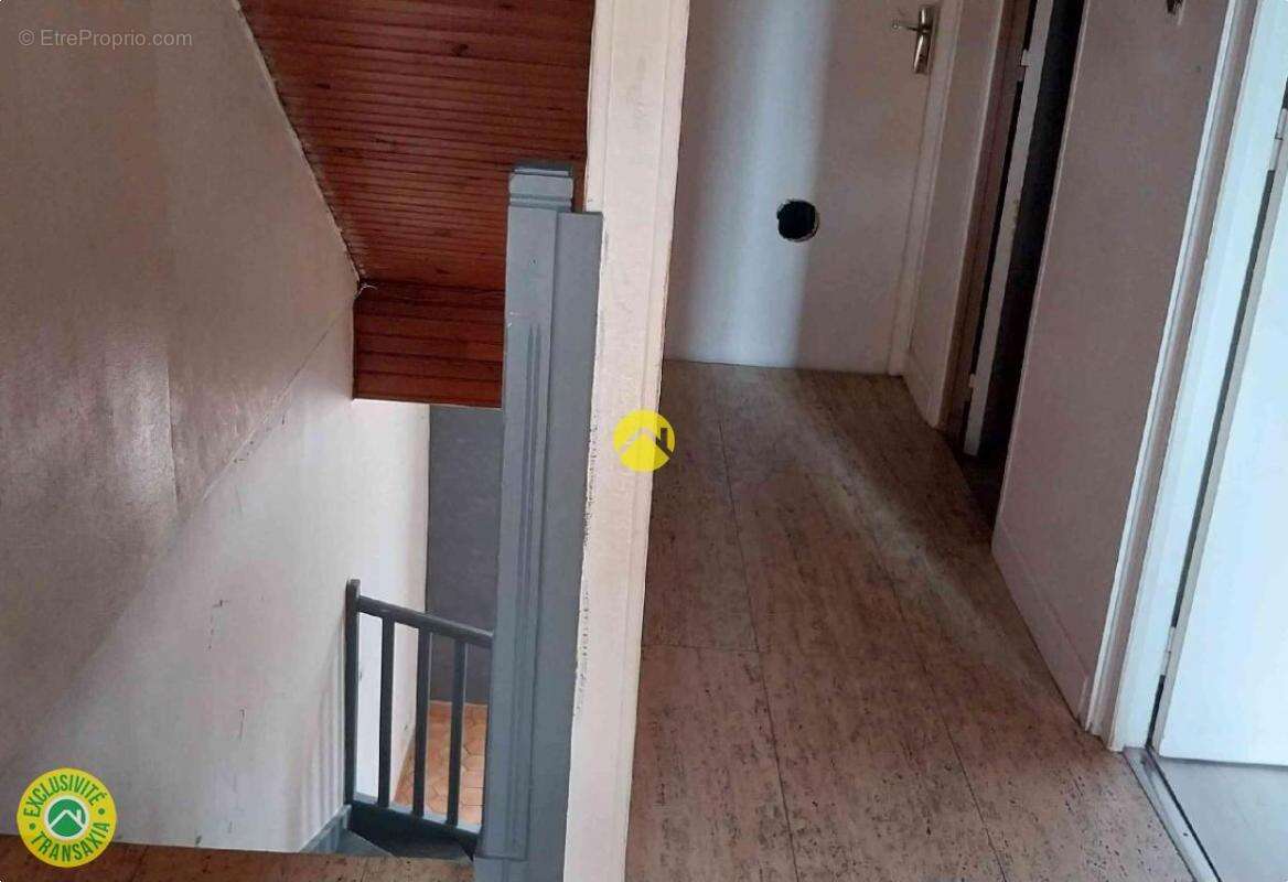 Maison à GROSSOUVRE