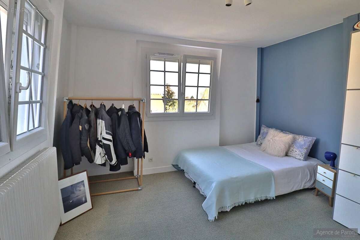 Maison à VERRIERES-LE-BUISSON