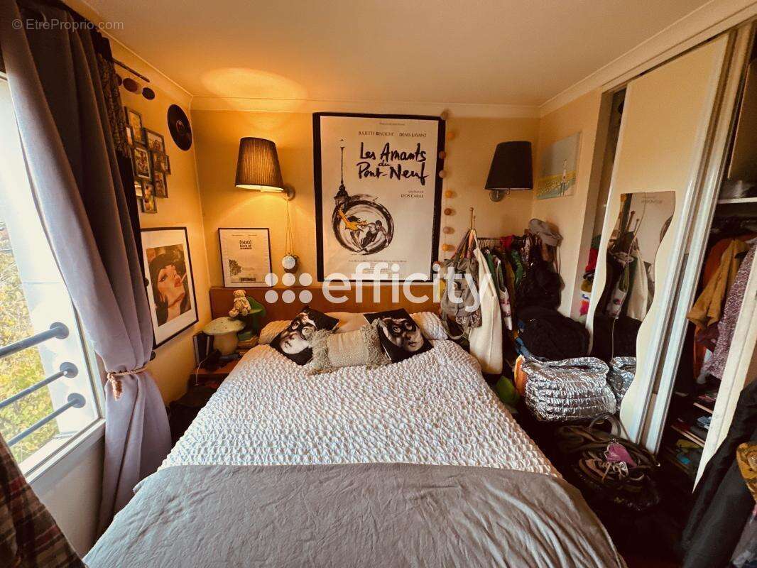 Appartement à PARIS-19E