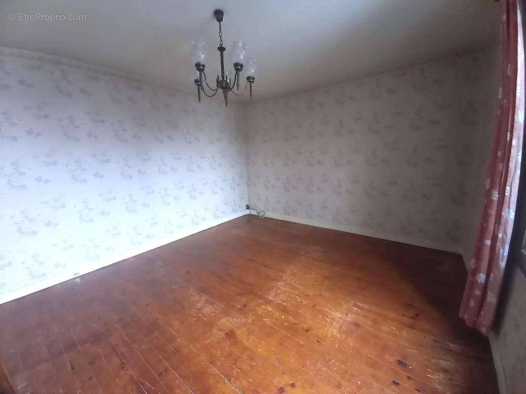 Maison à TREMBLAY-EN-FRANCE