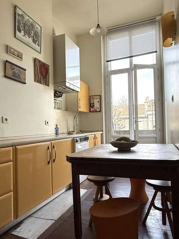 Appartement à BORDEAUX