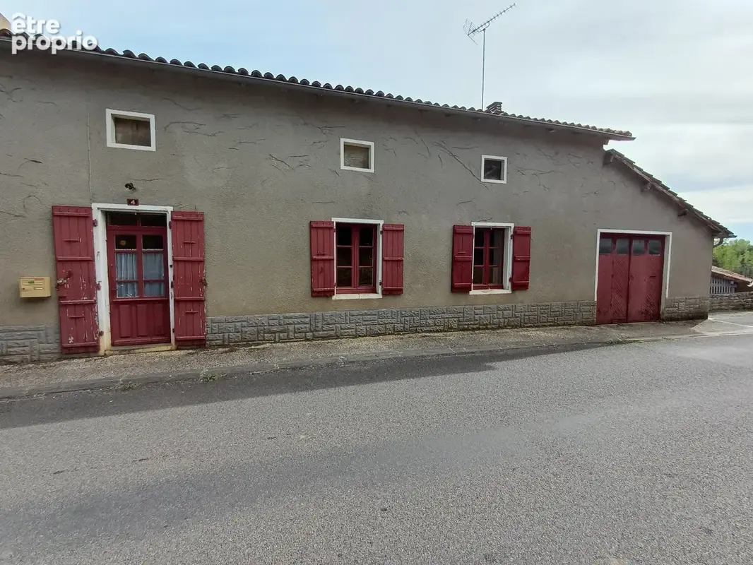 Maison à NANTEUIL-EN-VALLEE