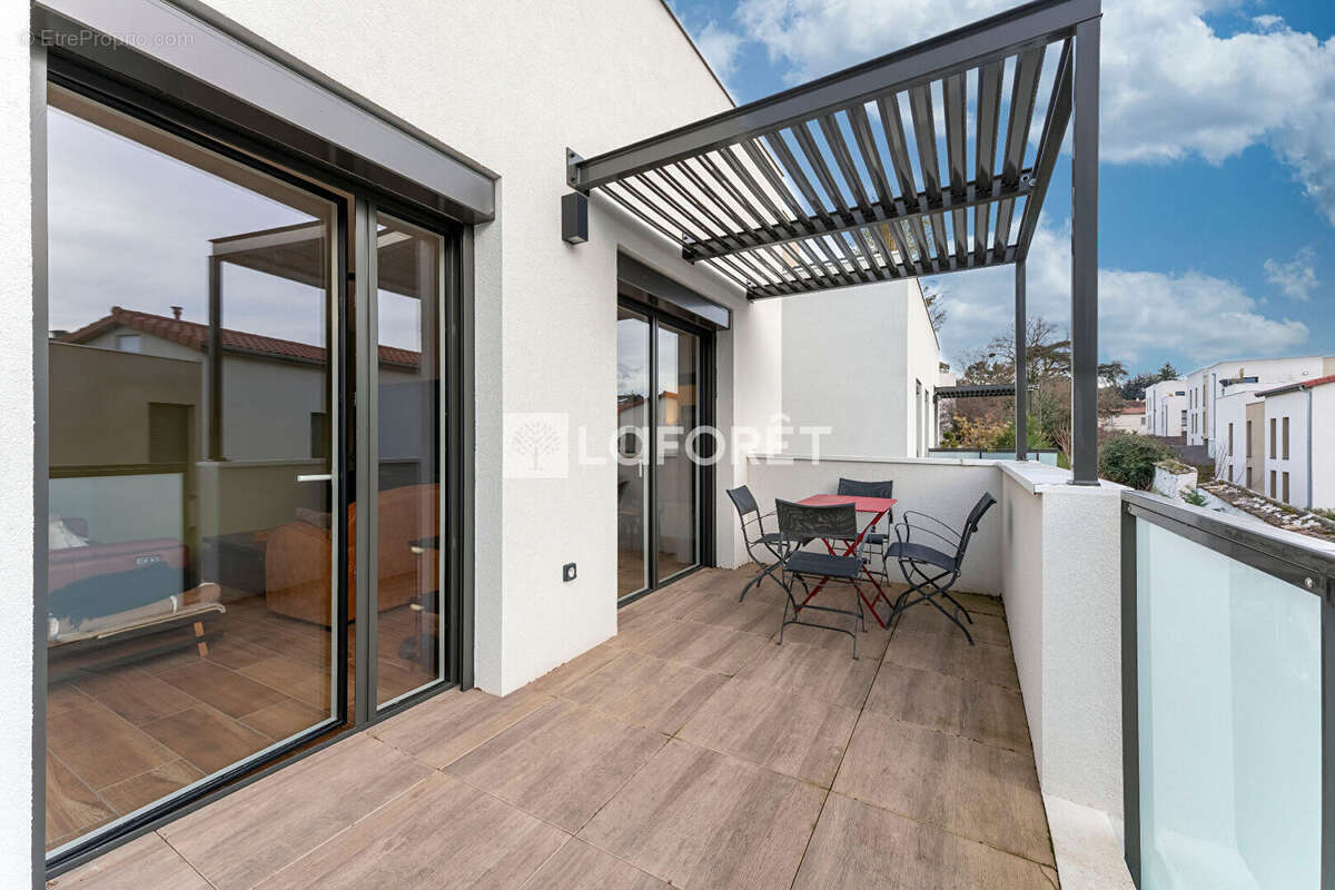 Appartement à SAINTE-FOY-LES-LYON