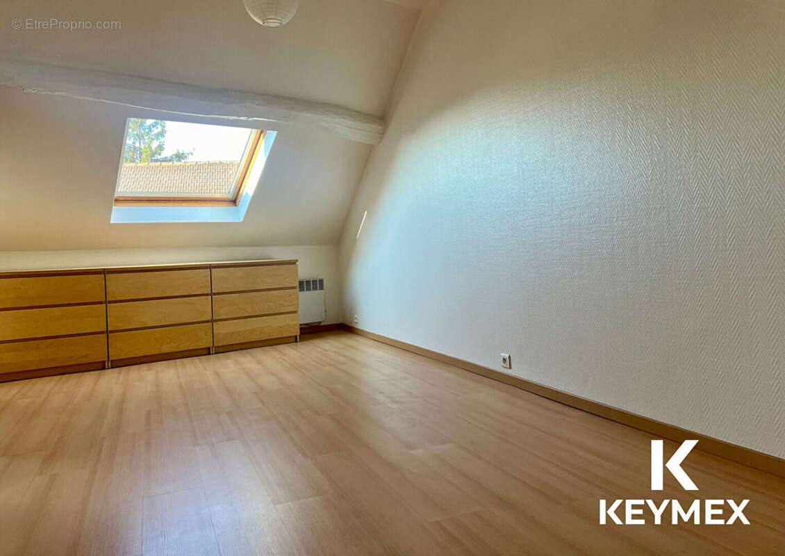 Appartement à FREPILLON