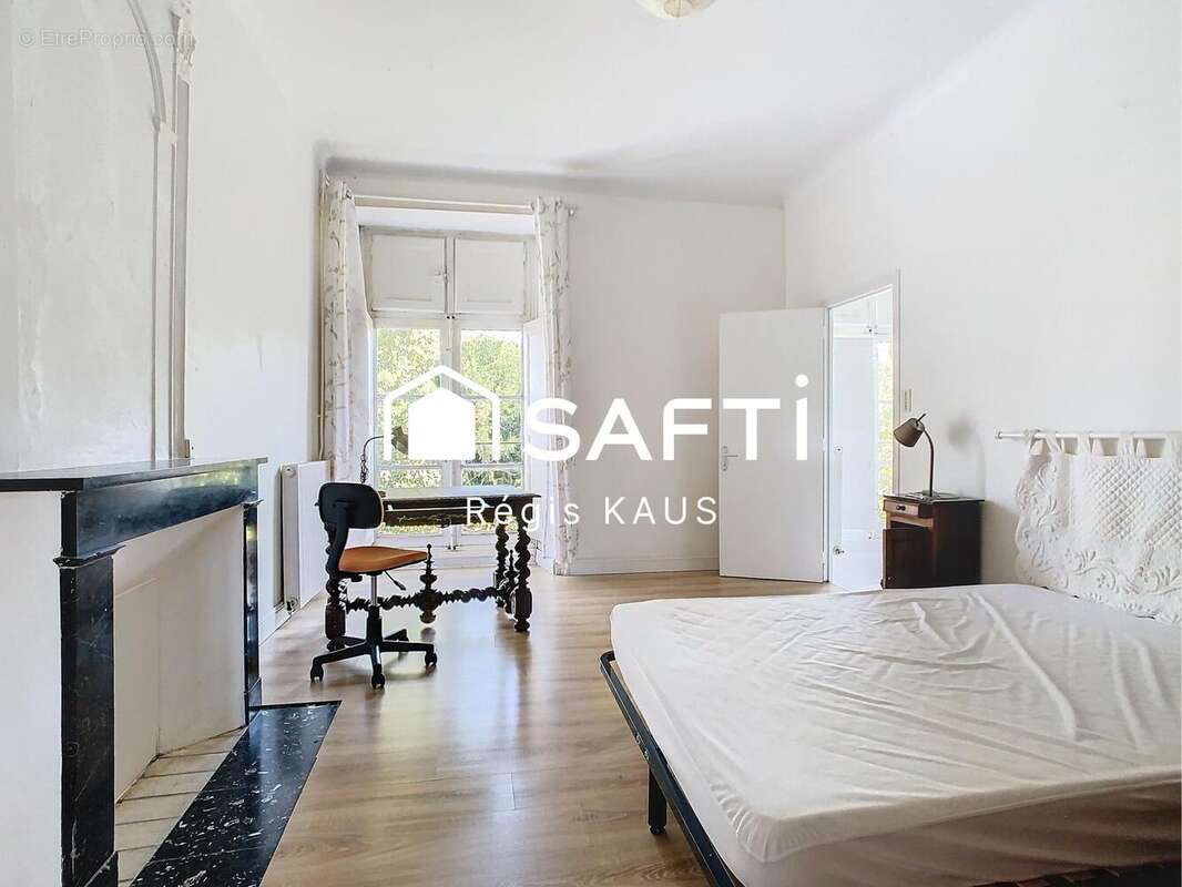 Maison 480 m² à Lucon  - photo 5