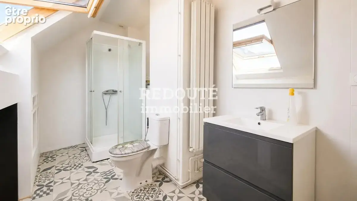 Murs à vendre d'un local commercial avec maison privative - photo 16