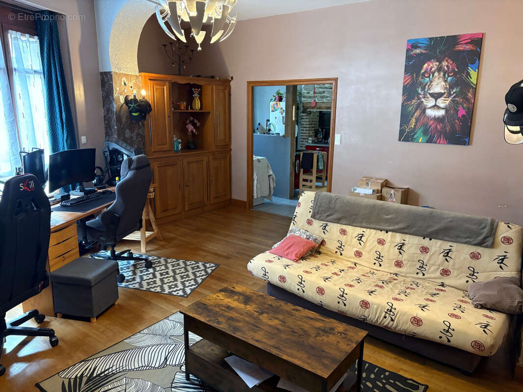 Maison à COUSSAC-BONNEVAL